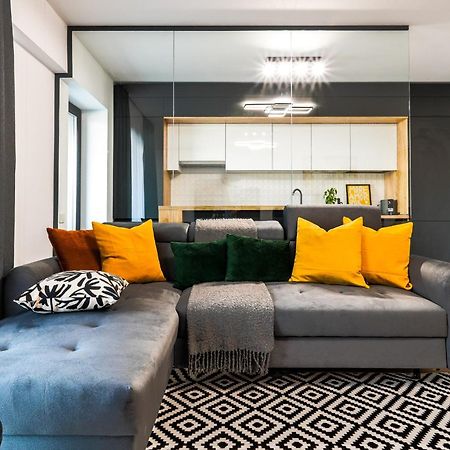 Sandra - Park-View Apt With Balcony & Parking Bucharest Luaran gambar